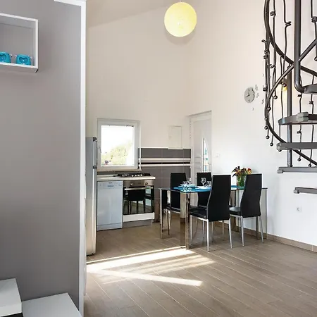 Two-bedroom In Dolac Dolac