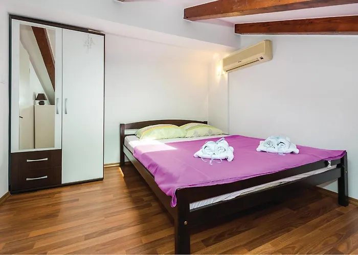 Two-bedroom In Dolac