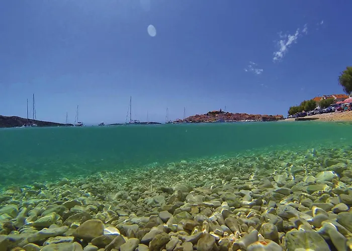 Two-bedroom In Dolac דירה