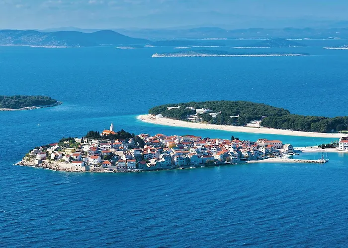 Two-bedroom In Dolac דירה Dolac