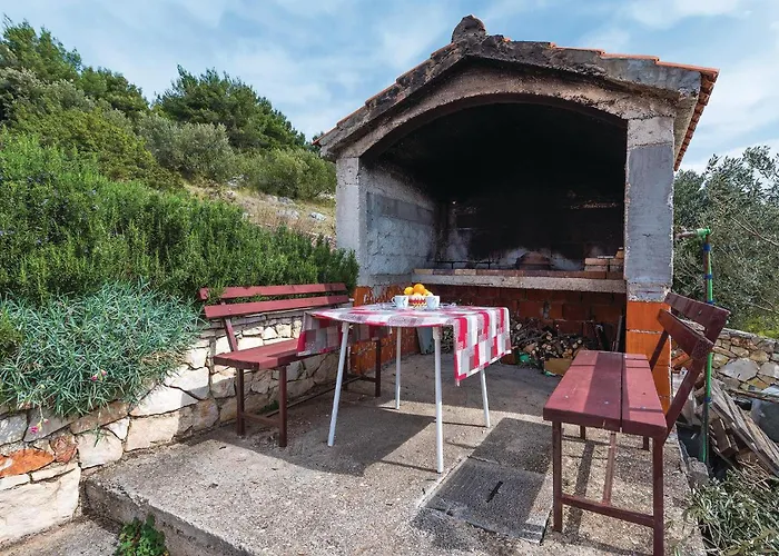 Two-bedroom In Dolac Dolac