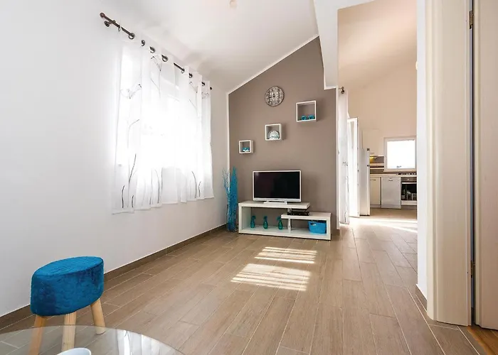 Two-bedroom In Dolac * Dolac